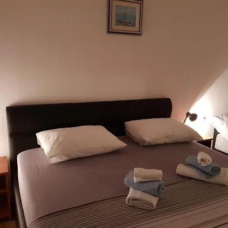 Mali Lovre Apartment Poljica  Room photo